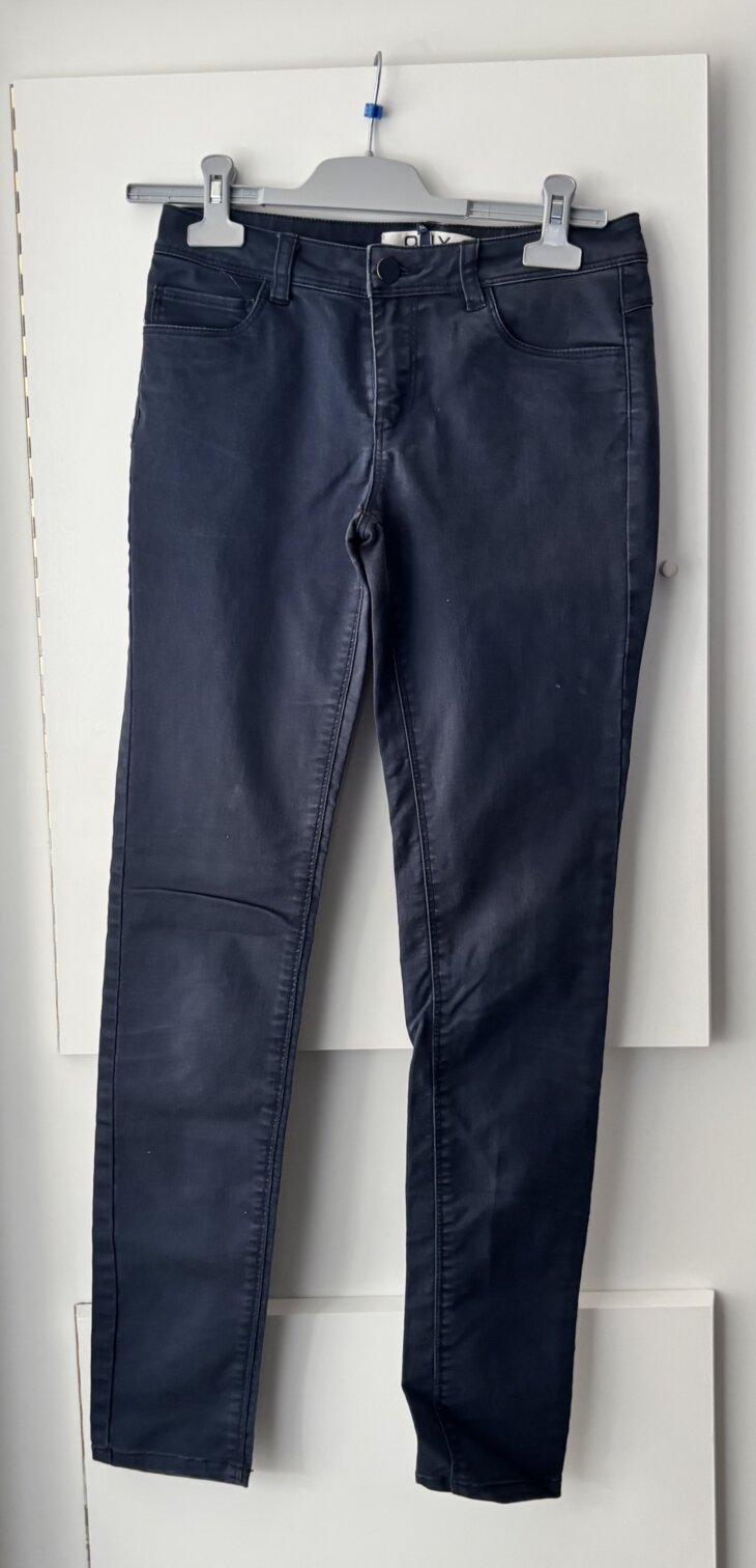 Jeans Only