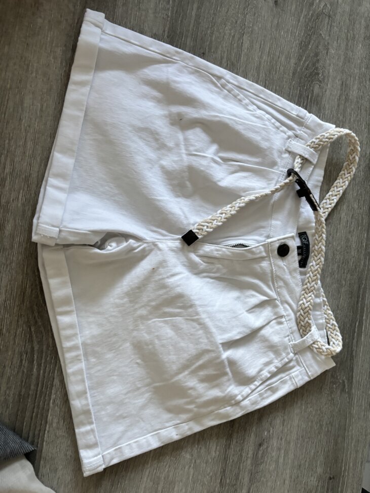 Short blanc M