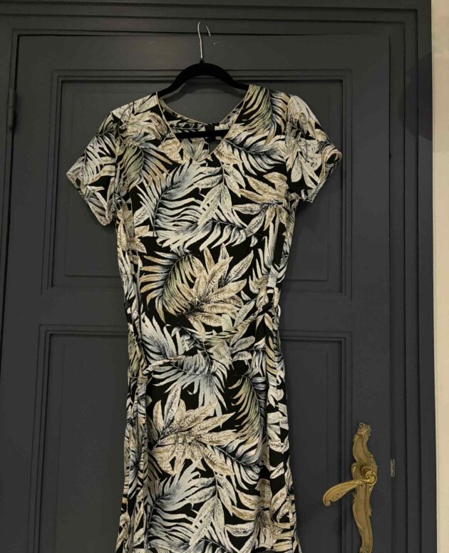 Robe feuilles - Taille L - Marque NOEMIE & CO