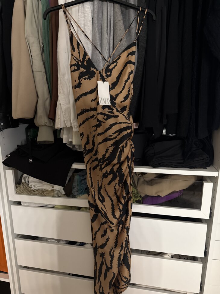 Robe Zara neuf taille xs