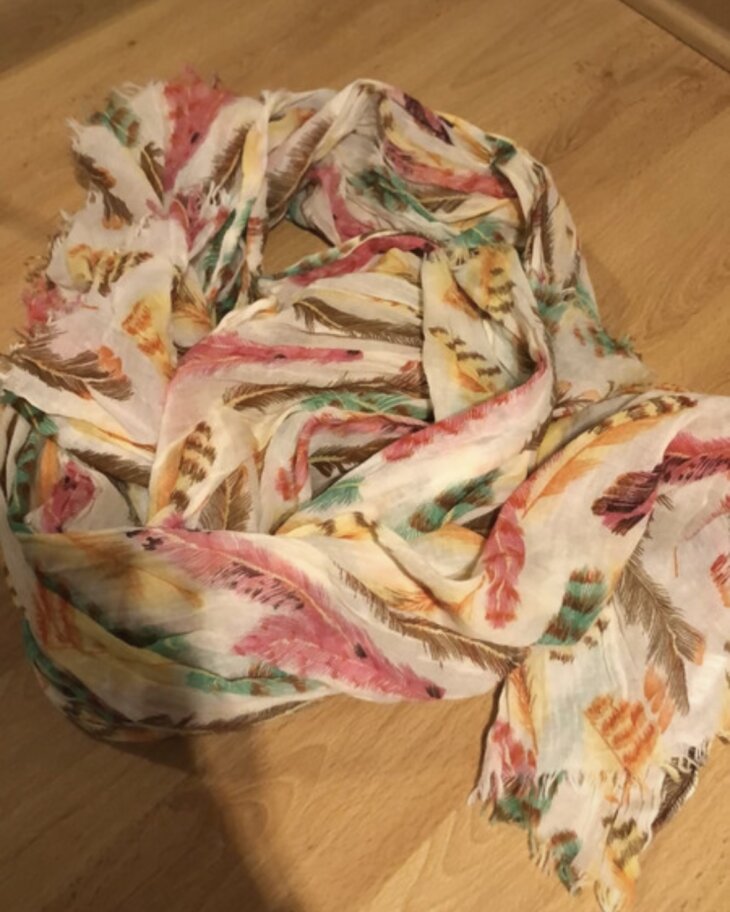 Foulard feuille de couleur