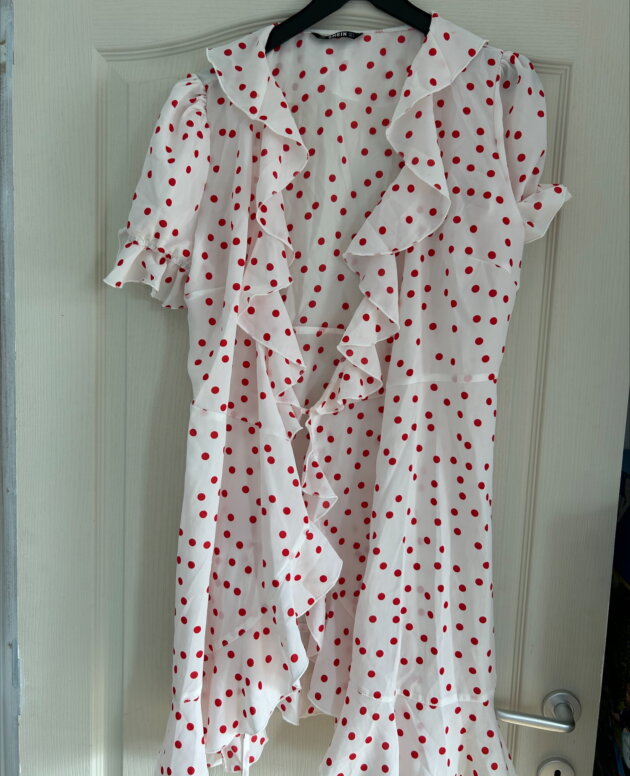 Robe petit pois/blanc Taille L
